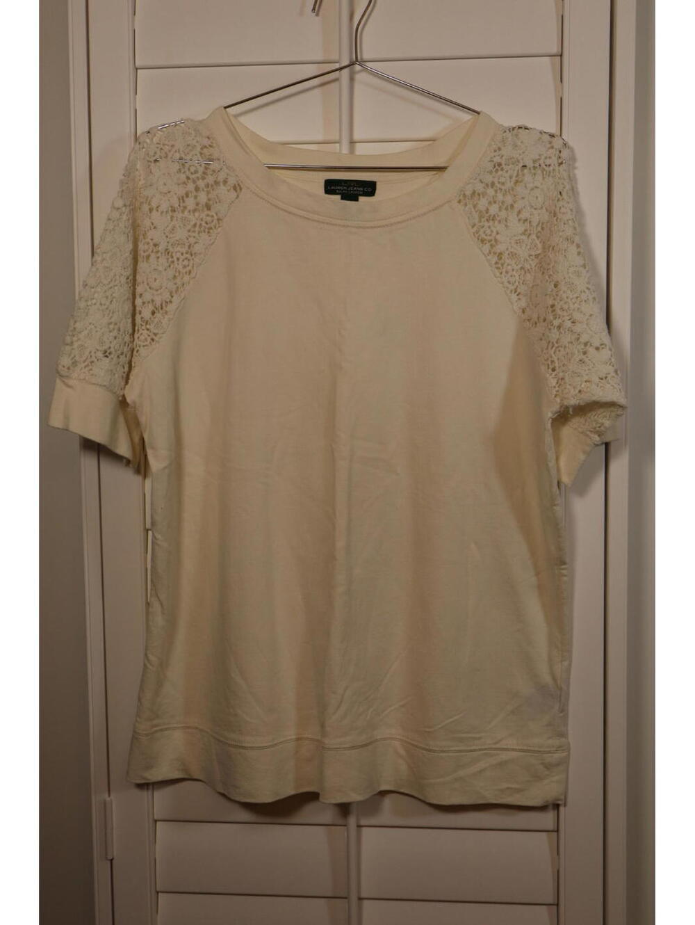 Lauren Ralph Lauren off white top with‎ lace sleeve details size Large